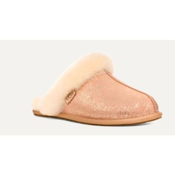 UGG Cozy II Slippers Size 7 - Picture 1 of 7